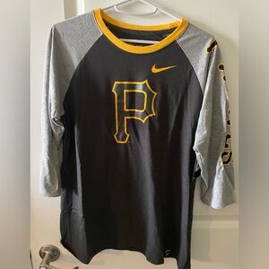 Nike Pittsburgh Pirates Baseball Tee Size L